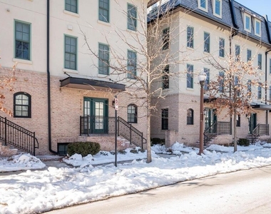 1126 N Stuart Street - Photo Thumbnail 19