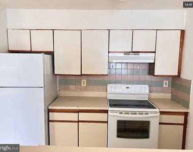 700 N Franklin Boulevard - Photo Thumbnail 3