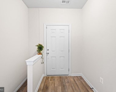 4711 Cherokee Street - Photo Thumbnail 24