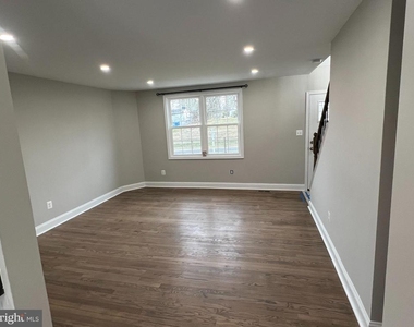 11160 Tippett Road - Photo Thumbnail 2