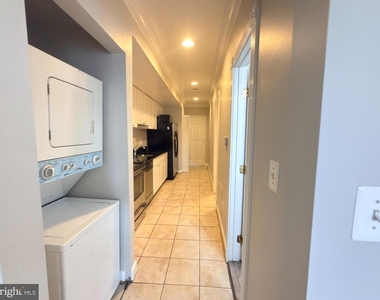 1246 Queen Street Ne - Photo Thumbnail 4
