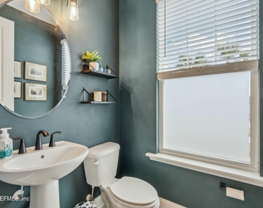 213 Daydream Avenue - Photo Thumbnail 20