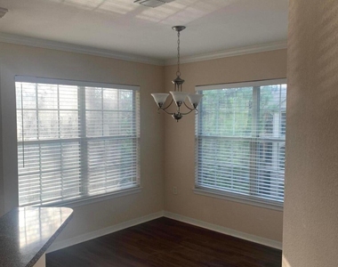 7800 Point Meadows Drive - Photo Thumbnail 5