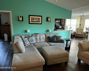 7800 Point Meadows Drive - Photo Thumbnail 8