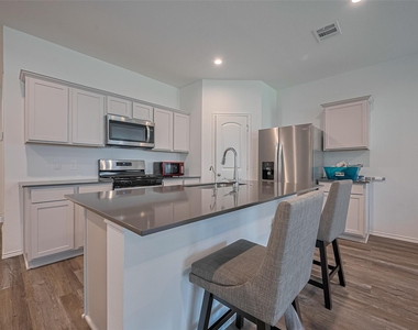 40434 Basalt Elm Road - Photo Thumbnail 8