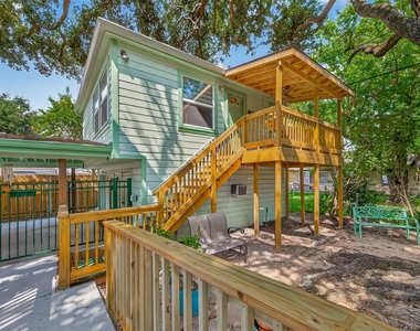 407 1/2 Fairbanks Street - Photo Thumbnail 20