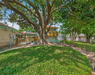 407 1/2 Fairbanks Street - Photo Thumbnail 19