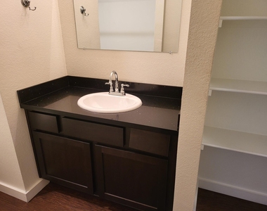 21155 Gosling Road - Photo Thumbnail 16
