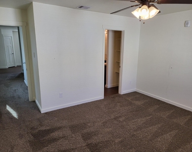 21155 Gosling Road - Photo Thumbnail 12