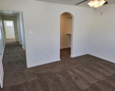 21155 Gosling Road - Photo Thumbnail 22
