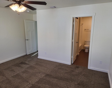 21155 Gosling Road - Photo Thumbnail 10