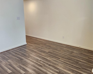 21155 Gosling Road - Photo Thumbnail 5