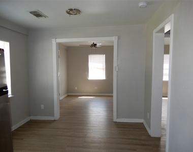 3804 Lelia Street - Photo Thumbnail 3