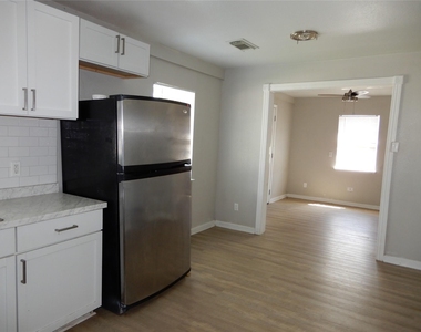 3804 Lelia Street - Photo Thumbnail 4