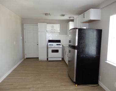 3804 Lelia Street - Photo Thumbnail 7