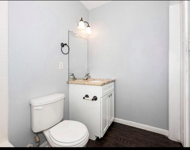2719 Virginia Street - Photo Thumbnail 2