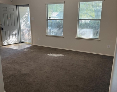 15823 Regal Trace Lane - Photo Thumbnail 22