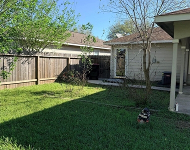 15823 Regal Trace Lane - Photo Thumbnail 19