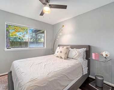 13231 Harpers Bridge Dr Drive - Photo Thumbnail 9