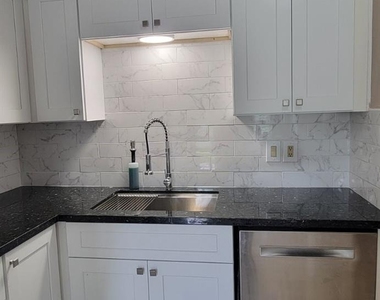 5510 Deep Forest Drive - Photo Thumbnail 14