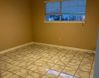 5510 Deep Forest Drive - Photo Thumbnail 10