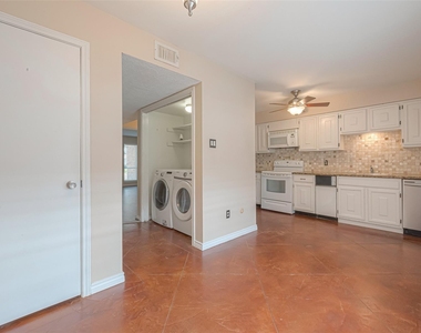 10217 Longmont Drive - Photo Thumbnail 11