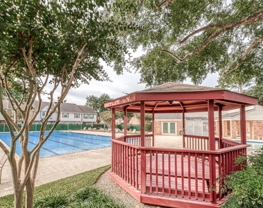 10217 Longmont Drive - Photo Thumbnail 36