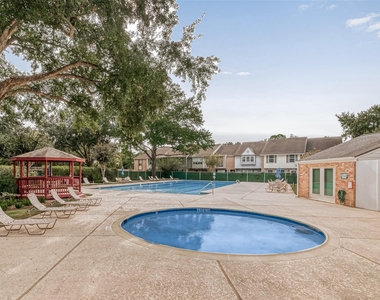 10217 Longmont Drive - Photo Thumbnail 37