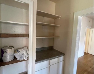 1706 Hawthorne Street - Photo Thumbnail 11