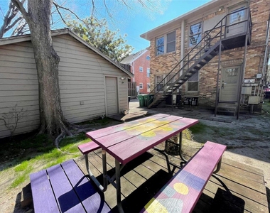 1706 Hawthorne Street - Photo Thumbnail 14