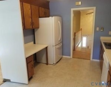 1007 Ethelwood Road - Photo Thumbnail 10