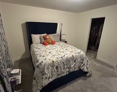 17067 Thornapple Court - Photo Thumbnail 13