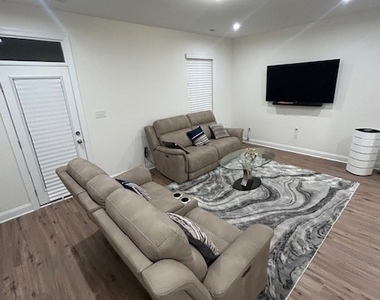 17067 Thornapple Court - Photo Thumbnail 7