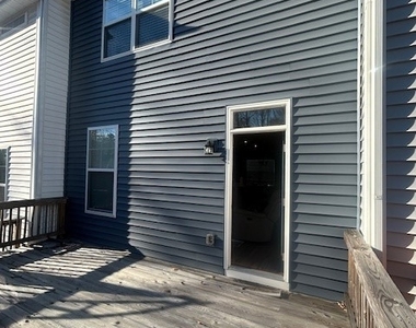 17067 Thornapple Court - Photo Thumbnail 3