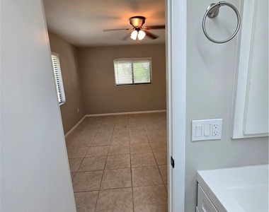 7752 Tamara Lee Court - Photo Thumbnail 22