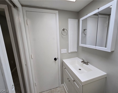 7752 Tamara Lee Court - Photo Thumbnail 21
