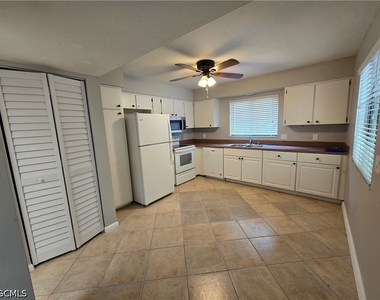 7752 Tamara Lee Court - Photo Thumbnail 10