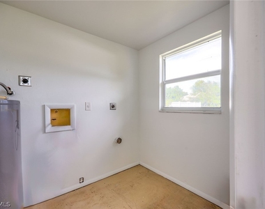 527 109th Avenue N - Photo Thumbnail 16