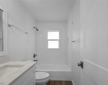 527 109th Avenue N - Photo Thumbnail 12
