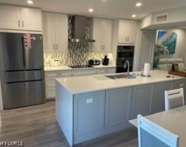 788 Park Shore Drive - Photo Thumbnail 2