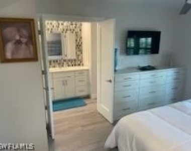 788 Park Shore Drive - Photo Thumbnail 5
