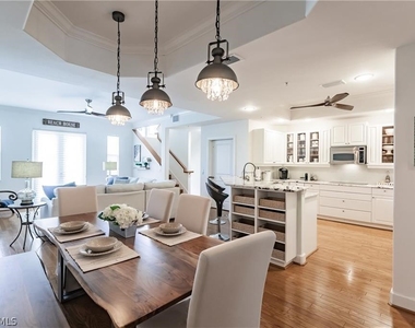 572 11th Avenue S - Photo Thumbnail 1