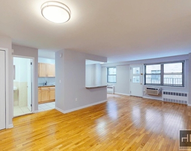 West 97th Street - Photo Thumbnail 7