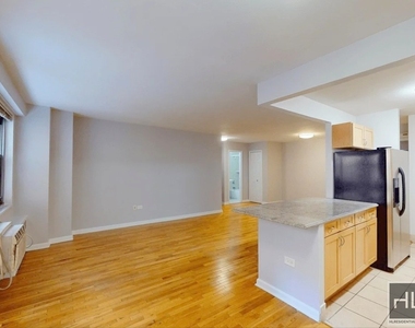 West 97th Street - Photo Thumbnail 4