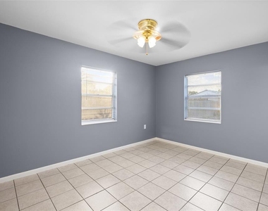 3611 W Anderson Avenue - Photo Thumbnail 37