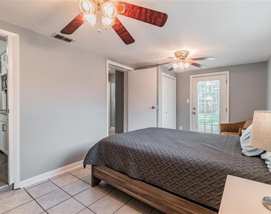 3611 W Anderson Avenue - Photo Thumbnail 21