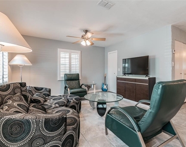 3611 W Anderson Avenue - Photo Thumbnail 28