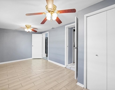 3611 W Anderson Avenue - Photo Thumbnail 10