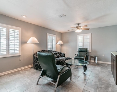 3611 W Anderson Avenue - Photo Thumbnail 8