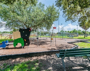 3611 W Anderson Avenue - Photo Thumbnail 23